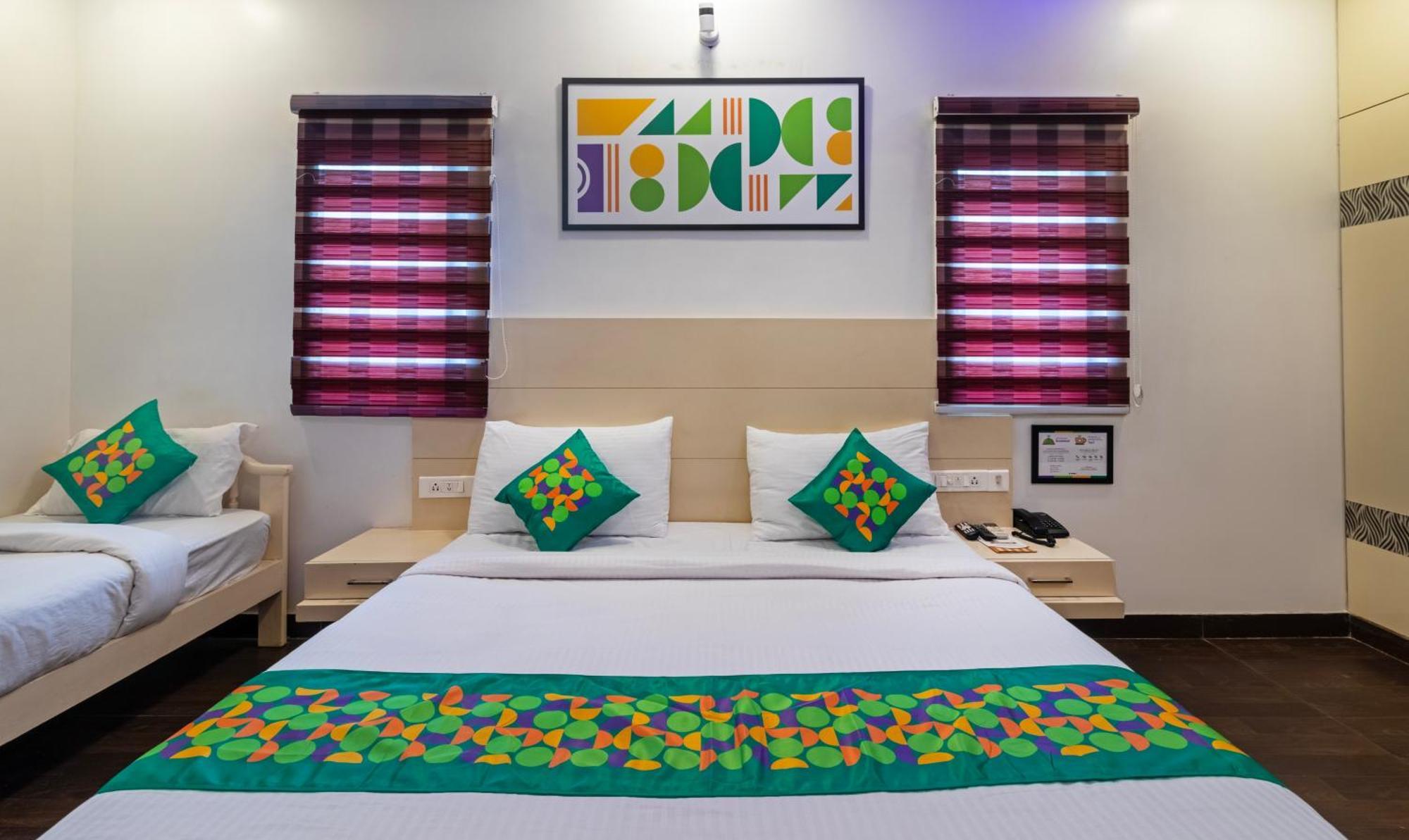 Treebo Empire Red Carpet, Near Taj Mahal Hotel Agra  Exterior foto